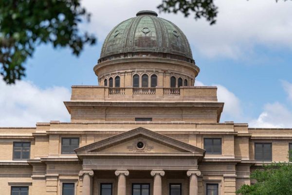 picture of the academic building