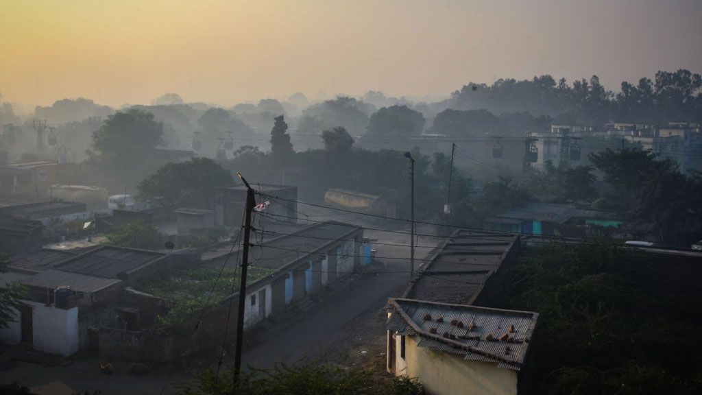 Smog blanket on the Mumbai skyline