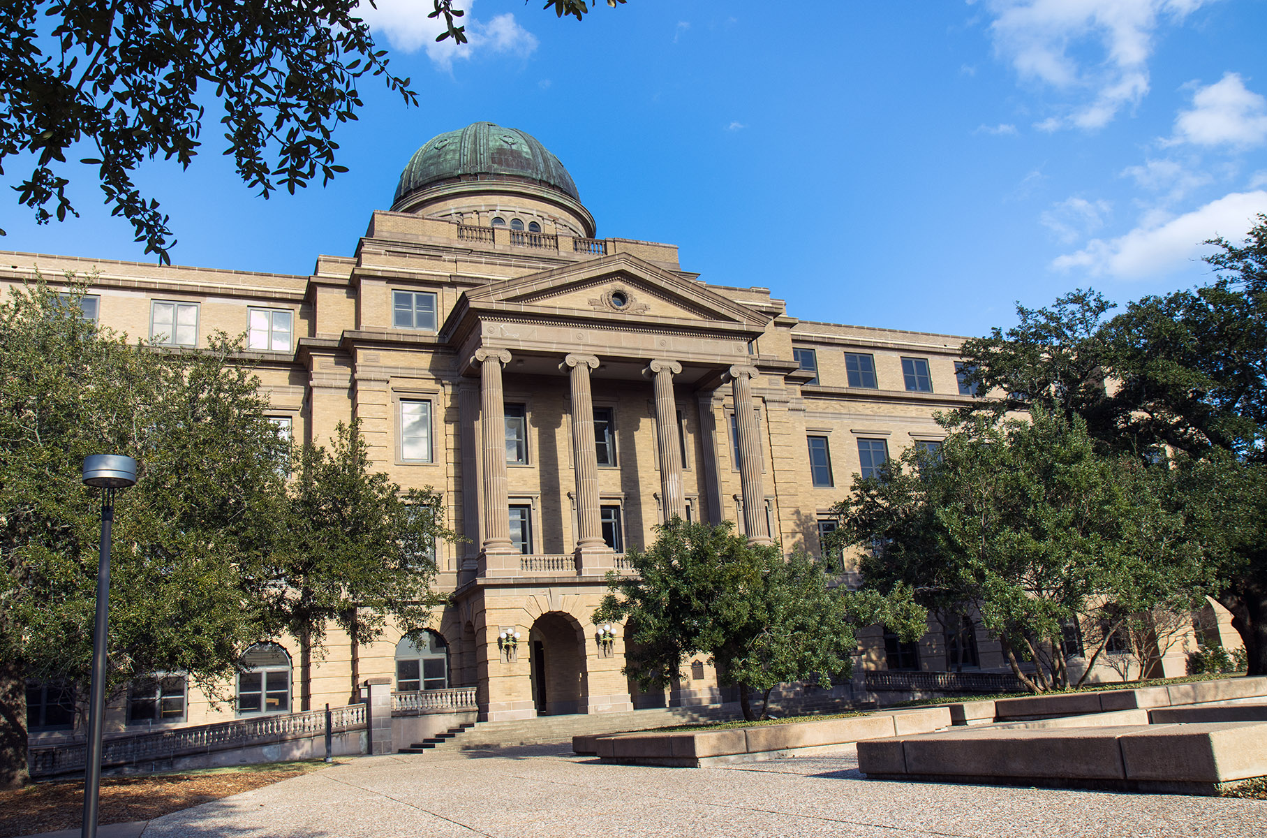 The Academic Building on the Texas A&M University campus.